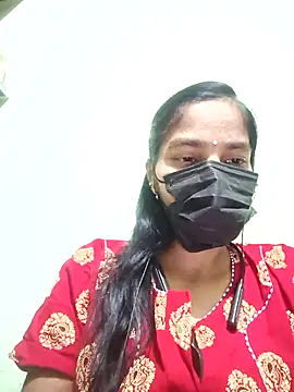 anusiya01 online show from February 13, 2025, 5:01 pm