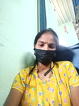 anusiya01 online show from February 24, 2025, 5:33 am