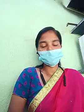 anusiya01 online show from October 12, 2025, 2:21 am