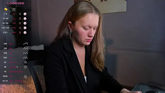 Snapshot of Ariell_Margot_ chatting on January 21, 2025, 6:34 pm Ariell Margot online show from January 21, 2025, 6:34 pm