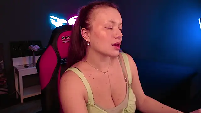 Snapshot of Ariell_Margot_ chatting on February 1, 2025, 3:50 pm Ariell Margot online show from February 1, 2025, 3:50 pm