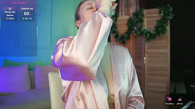 Snapshot of Ariell_Margot_ chatting on December 14, 2025, 8:09 am Ariell Margot online show from December 14, 2025, 8:09 am