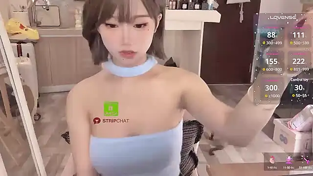 -XunMengLong- online show from December 5, 2024, 7:49 pm