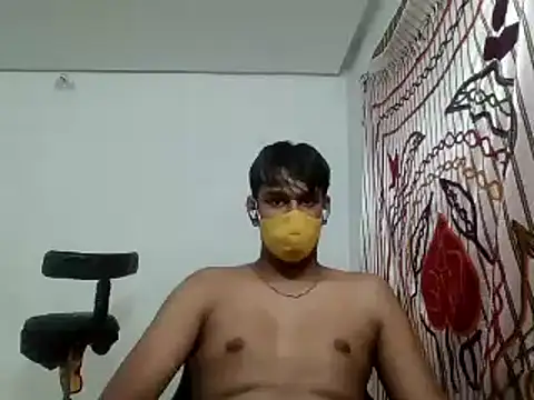 Snapshot of brownguy1234 chatting on December 7, 2024, 11:07 am brownguy1234 online show from December 7, 2024, 11:07 am