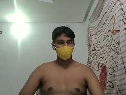 Snapshot of brownguy1234 chatting on December 21, 2024, 12:27 pm brownguy1234 online show from December 21, 2024, 12:27 pm