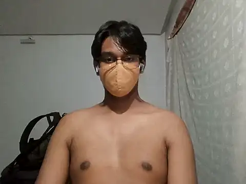 brownguy1234 online show from February 5, 2025, 9:18 pm