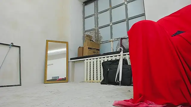 YourSuperModel online show from February 12, 2025, 2:54 pm