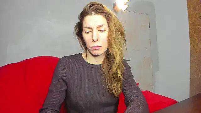 YourSuperModel online show from February 13, 2025, 1:37 pm