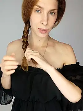 YourSuperModel online show from September 11, 2025, 11:32 am