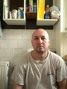 intx800 online show from March 8, 2025, 5:17 am