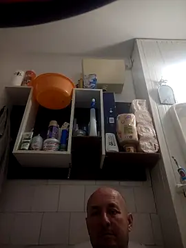 intx800 online show from October 31, 2025, 3:13 pm