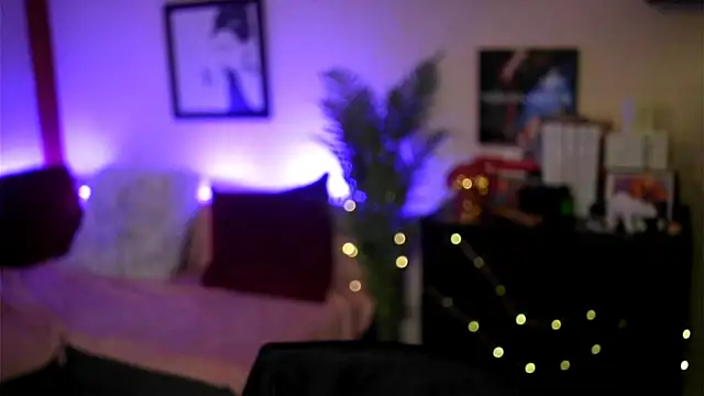 Snapshot of Bellis_Perenis chatting on October 7, 2025, 3:31 pm Bellis Perenis online show from October 7, 2025, 3:31 pm