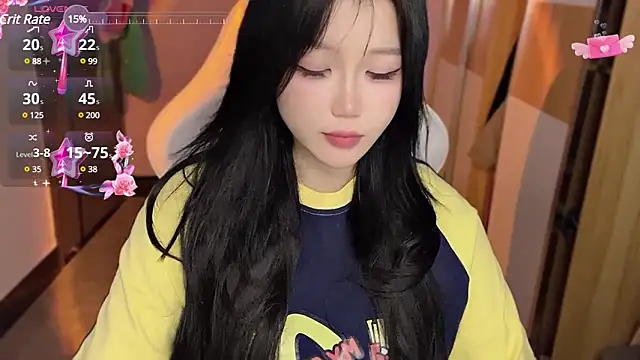 Snapshot of xiSSts chatting on December 5, 2024, 10:34 pm xiSSts online show from December 5, 2024, 10:34 pm