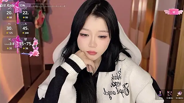 Snapshot of xiSSts chatting on December 6, 2024, 6:39 pm xiSSts online show from December 6, 2024, 6:39 pm