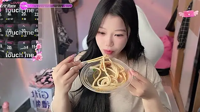 Snapshot of xiSSts chatting on March 23, 2025, 12:58 am xiSSts online show from March 23, 2025, 12:58 am