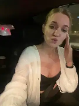 Devill Angel  online show from December 20, 2024, 4:25 pm