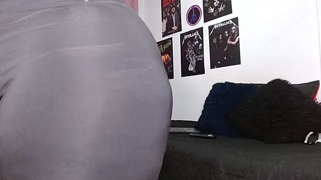 scarlett  morgan online show from September 11, 2025, 1:11 pm