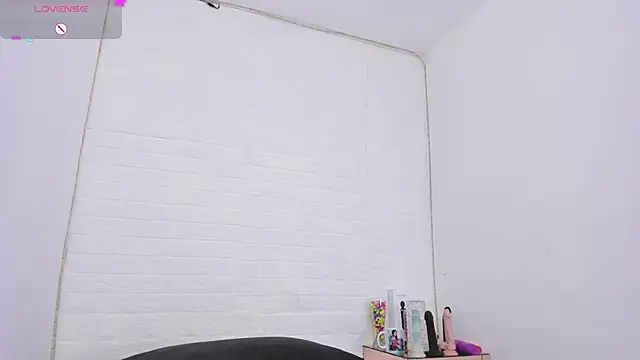 Snapshot of nathally_roses chatting on February 20, 2025, 9:31 pm nathally roses online show from February 20, 2025, 9:31 pm