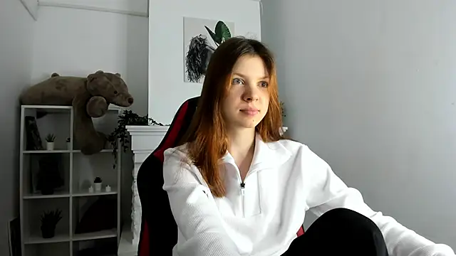 Snapshot of Baby_Evalena chatting on March 18, 2025, 4:04 am Baby Evalena online show from March 18, 2025, 4:04 am