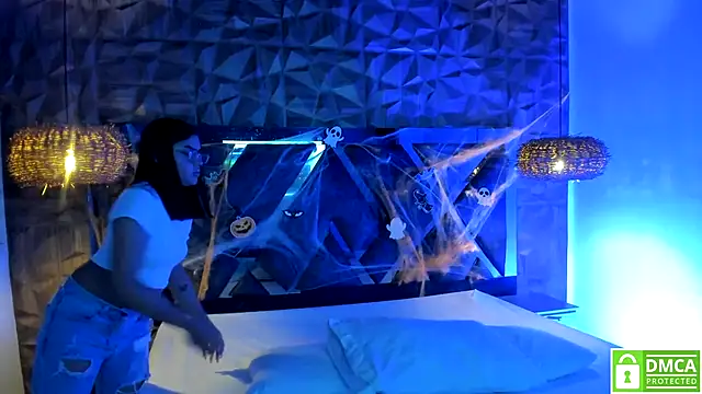 Snapshot of Rose_Evans__ chatting on November 4, 2025, 4:22 am Rose Evans online show from November 4, 2025, 4:22 am