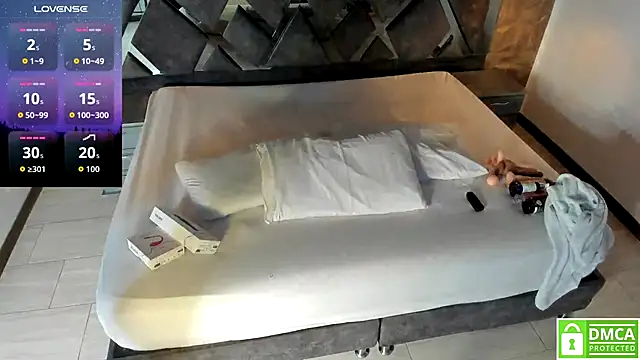 Snapshot of Rose_Evans__ chatting on November 29, 2025, 5:10 am Rose Evans online show from November 29, 2025, 5:10 am