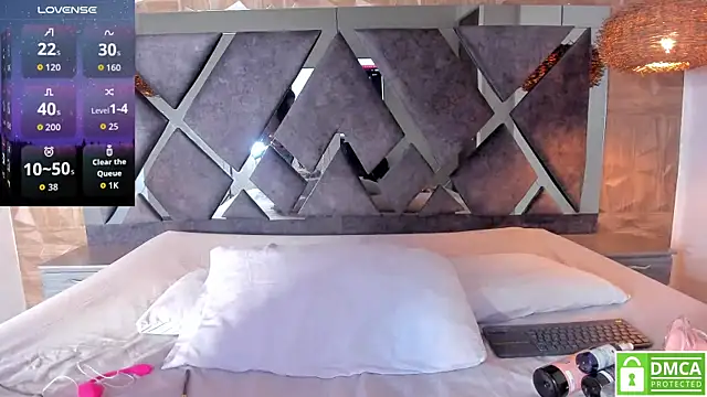 Snapshot of Rose_Evans__ chatting on December 2, 2025, 5:24 am Rose Evans online show from December 2, 2025, 5:24 am