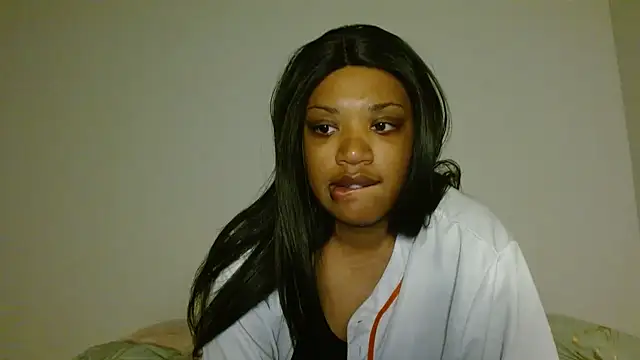 thekelliecapri online show from February 8, 2025, 1:32 am