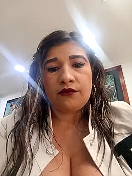 Hannahcandyy online show from October 29, 2025, 4:09 pm