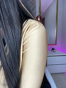 Lola King online show from March 20, 2025, 3:34 am