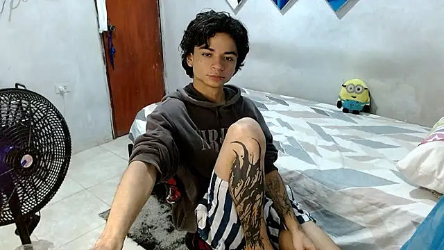 Snapshot of Lovebeng_ chatting on November 26, 2025, 12:55 am Lovebeng online show from November 26, 2025, 12:55 am