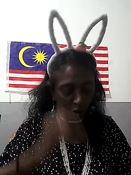 mamakarma1403 online show from November 2, 2025, 4:20 pm