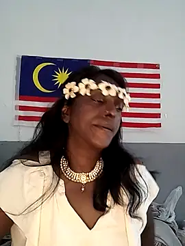 mamakarma1403 online show from November 12, 2025, 4:02 am