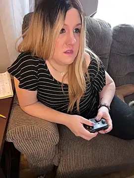 PuckBunny17 online show from December 26, 2024, 8:32 pm