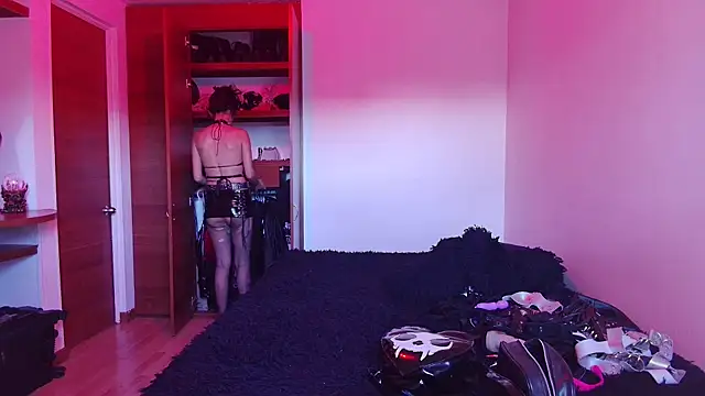 Snapshot of bellatrix25 chatting on February 1, 2025, 10:44 pm bellatrix25 online show from February 1, 2025, 10:44 pm