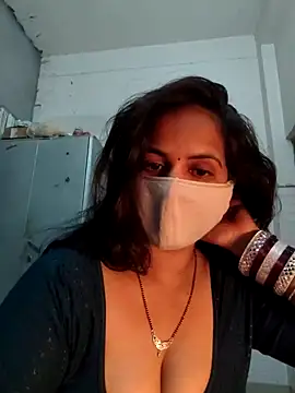 Snapshot of Nehubhabhi26 chatting on December 6, 2024, 6:39 pm Nehubhabhi26 online show from December 6, 2024, 6:39 pm