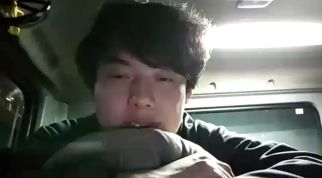 Snapshot of whitebriefboy chatting on January 24, 2025, 5:32 pm whitebriefboy online show from January 24, 2025, 5:32 pm