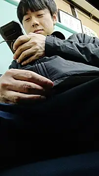 whitebriefboy online show from November 27, 2025, 12:07 pm