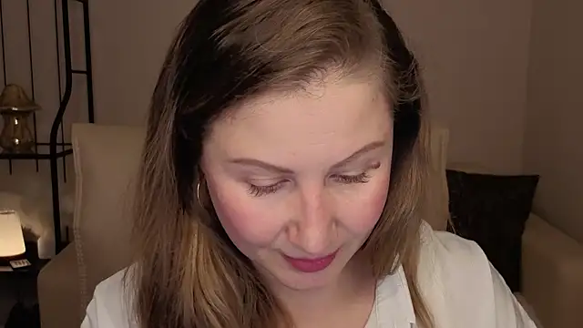 Snapshot of Helens_love chatting on October 9, 2025, 2:20 am Helens love online show from October 9, 2025, 2:20 am