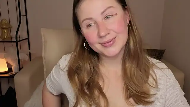 Snapshot of Helens_love chatting on November 1, 2025, 2:02 am Helens love online show from November 1, 2025, 2:02 am