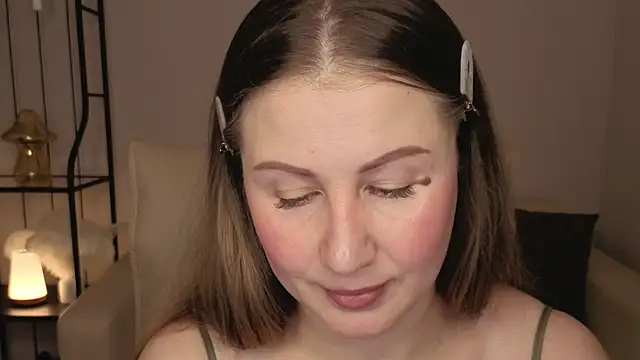 Snapshot of Helens_love chatting on November 23, 2025, 2:11 am Helens love online show from November 23, 2025, 2:11 am