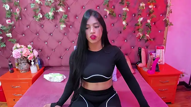 Mariana Prin online show from October 25, 2025, 3:14 am