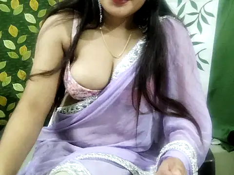 Snapshot of Aarvi_Arora chatting on February 15, 2025, 11:50 am Aarvi Arora online show from February 15, 2025, 11:50 am