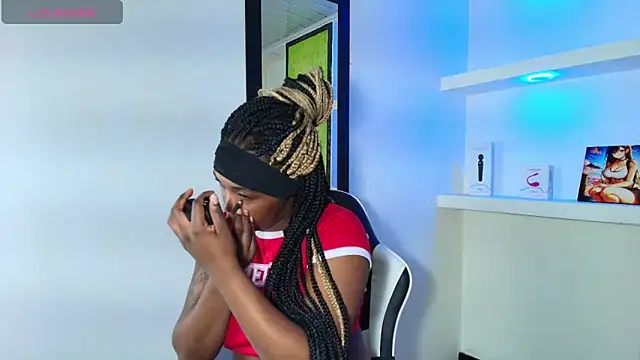 Snapshot of zendaya_wilson chatting on November 27, 2025, 4:03 am zendaya wilson online show from November 27, 2025, 4:03 am