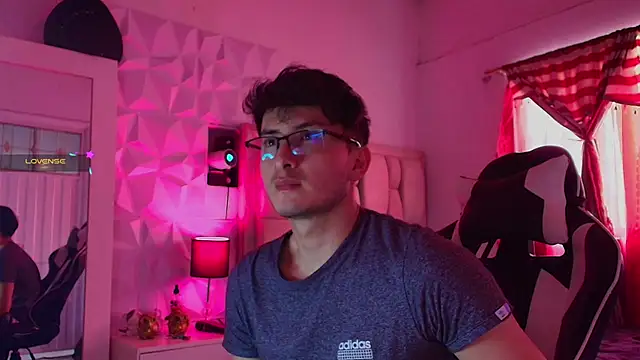 santyago taylor online show from December 28, 2024, 6:50 pm