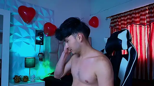 santyago taylor online show from February 20, 2025, 7:41 pm