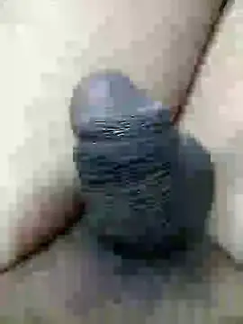 Snapshot of horneylover2024 chatting on December 21, 2025, 8:43 am horneylover2024 online show from December 21, 2025, 8:43 am