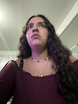 Snapshot of paulette_dupont chatting on March 1, 2025, 5:09 am paulette dupont online show from March 1, 2025, 5:09 am