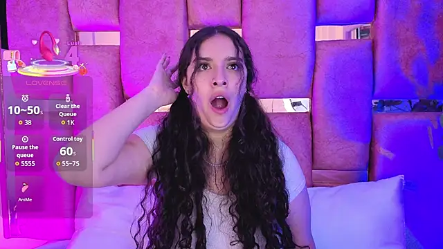 Snapshot of paulette_dupont chatting on October 30, 2025, 3:52 am paulette dupont online show from October 30, 2025, 3:52 am