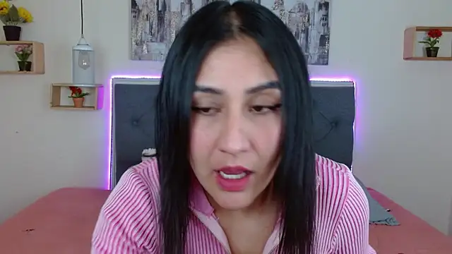 Snapshot of mia_aira chatting on November 15, 2025, 3:19 pm mia aira online show from November 15, 2025, 3:19 pm