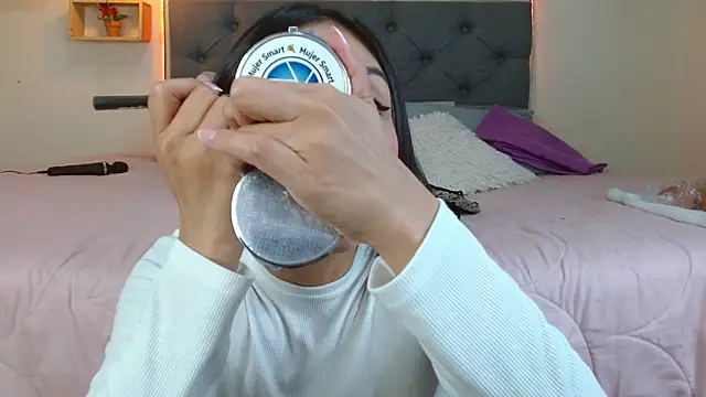 Snapshot of mia_aira chatting on November 23, 2025, 3:45 pm mia aira online show from November 23, 2025, 3:45 pm